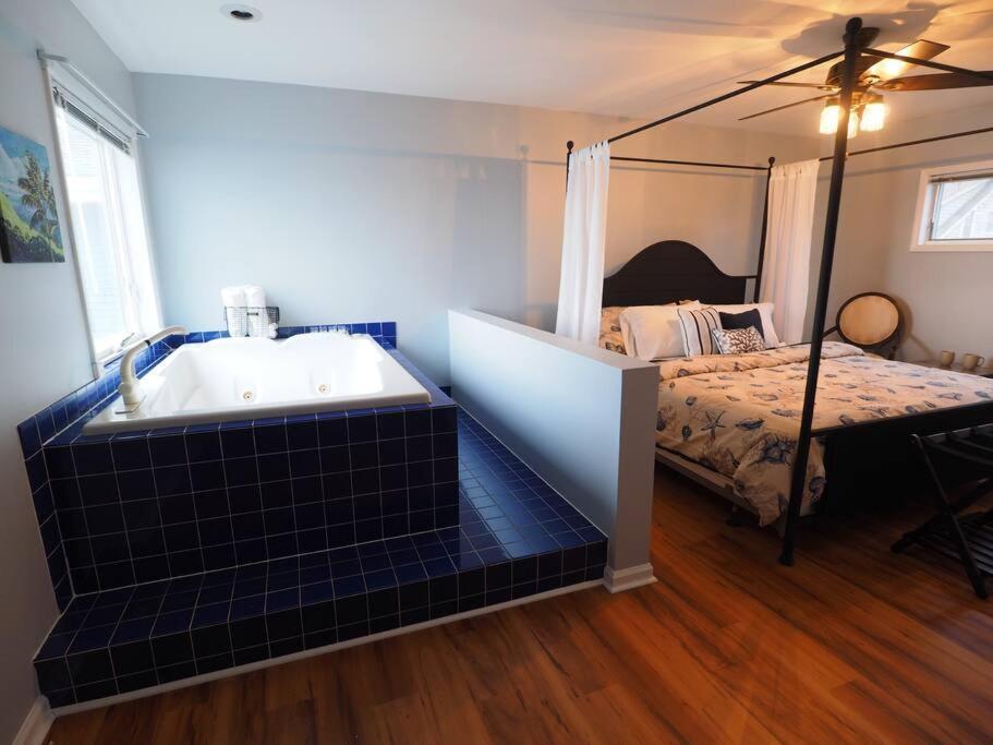 Casa Al Mare Beachfront Retreat King Bed Near Yale Villa East Haven