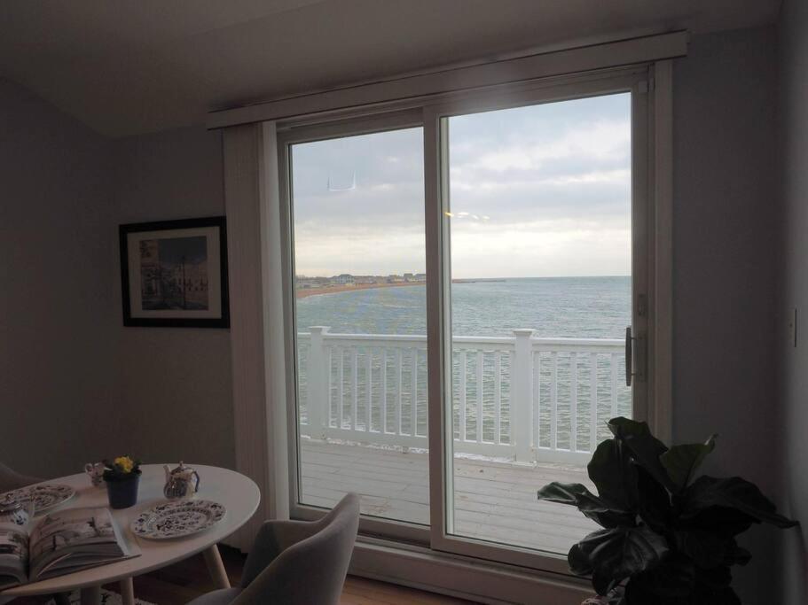 Casa Al Mare Beachfront Retreat King Bed Near Yale * East Haven
